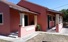 Aggeliki Apartments